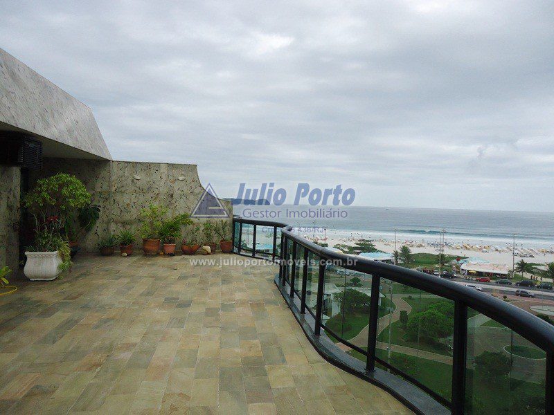 Super Cobertura com vista pra Praia do Forte